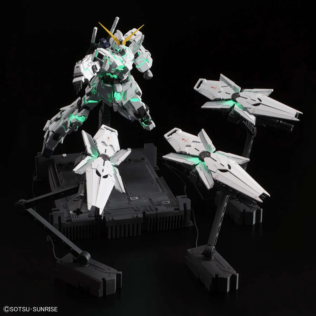 Bandai Unicorn Gundam Ver. Ka MGEX 1/100 Model Kit